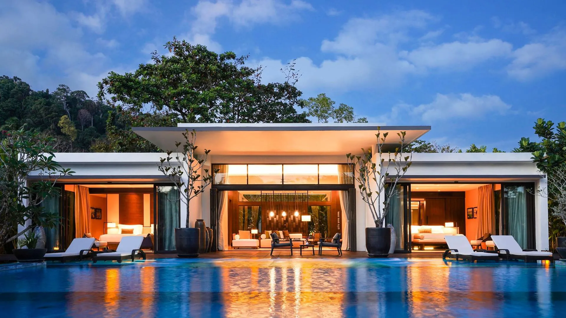 the-danna-langkawi-resort-and-beach-villas-empress-beach-villa-01_2803