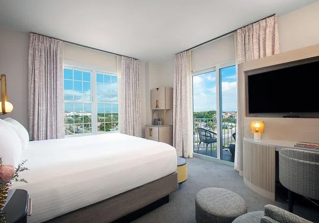 Deluxe Balcony King or Queen