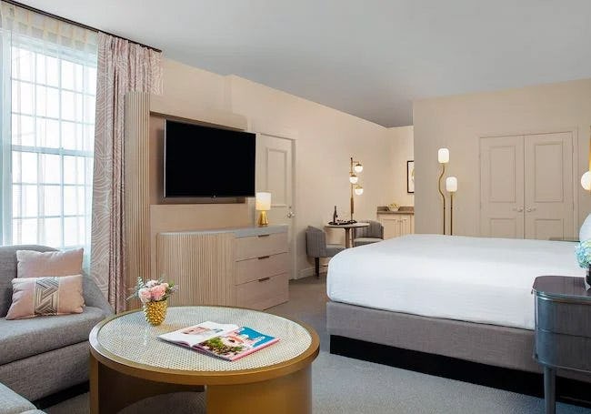 Luxury King Junior Suite