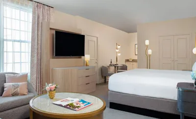 Luxury King Junior Suite