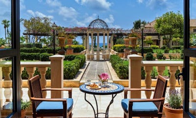 FAMILY CYPRIAN MAISONETTES WITH ROYAL GARDEN VIEW