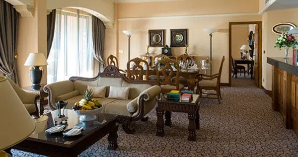 THE ROYAL SUITE (TWO BEDROOM)