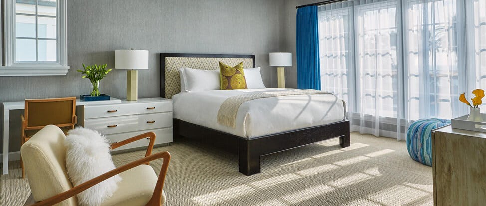 Bi-Level Bungalow Suite