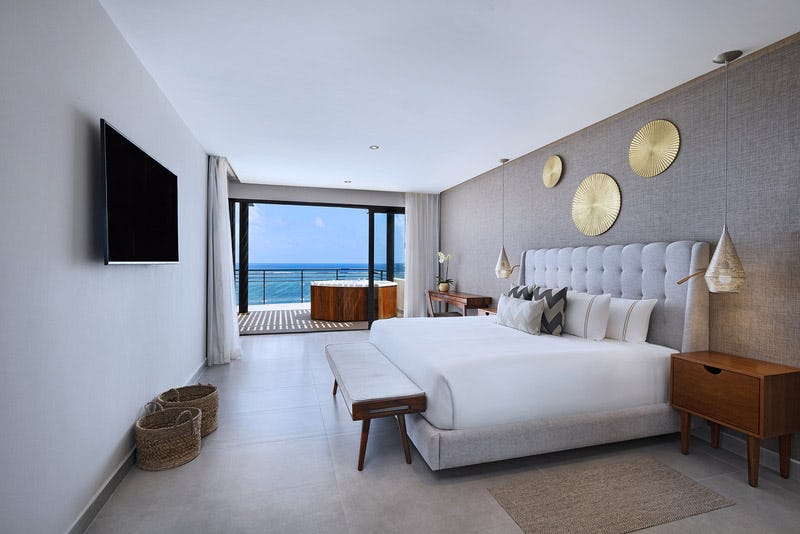 the-fives-oceanfront-puerto-morelos-cancun-mexico-three-bedroom-oceanfront-residence-01_11314
