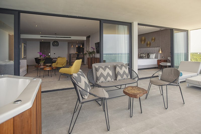 the-fives-oceanfront-puerto-morelos-cancun-mexico-two-bedroom-oceanfront-residence-01_11314