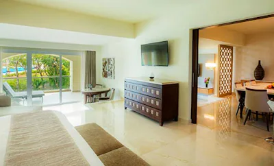 Grand Presidential Suite