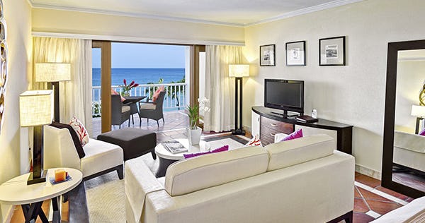 the-house-by-elegant-hotels-junior-suite-ocean-view-02_2514