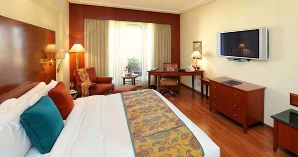 the-lalit-mumbai-deluxe-room_2233