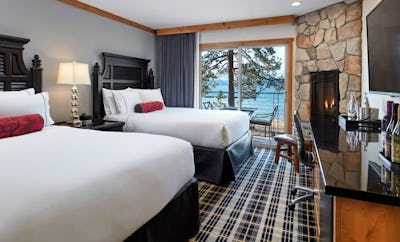 LAKE VIEW ROOM