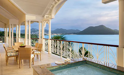 Beachfront Villa Suites