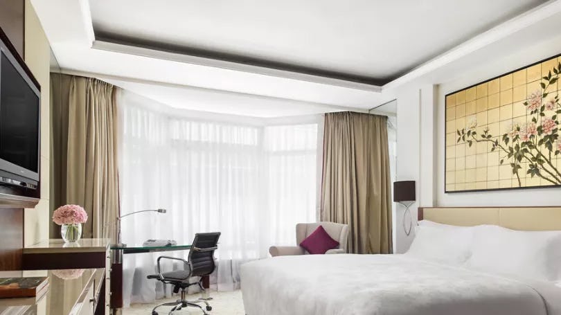 SUPERIOR CITY VIEW ROOM