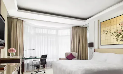 SUPERIOR CITY VIEW ROOM