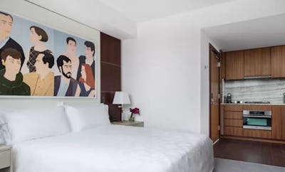 DELUXE CITY VIEW ROOM