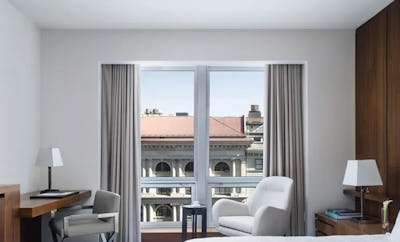 SUPERIOR CITY VIEW ROOM