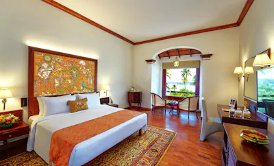 Grand Heritage Lake View