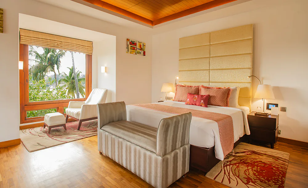 the-leela-ashtamudi-a-raviz-hotel-kollam-grand-heritage-suite-01_12826