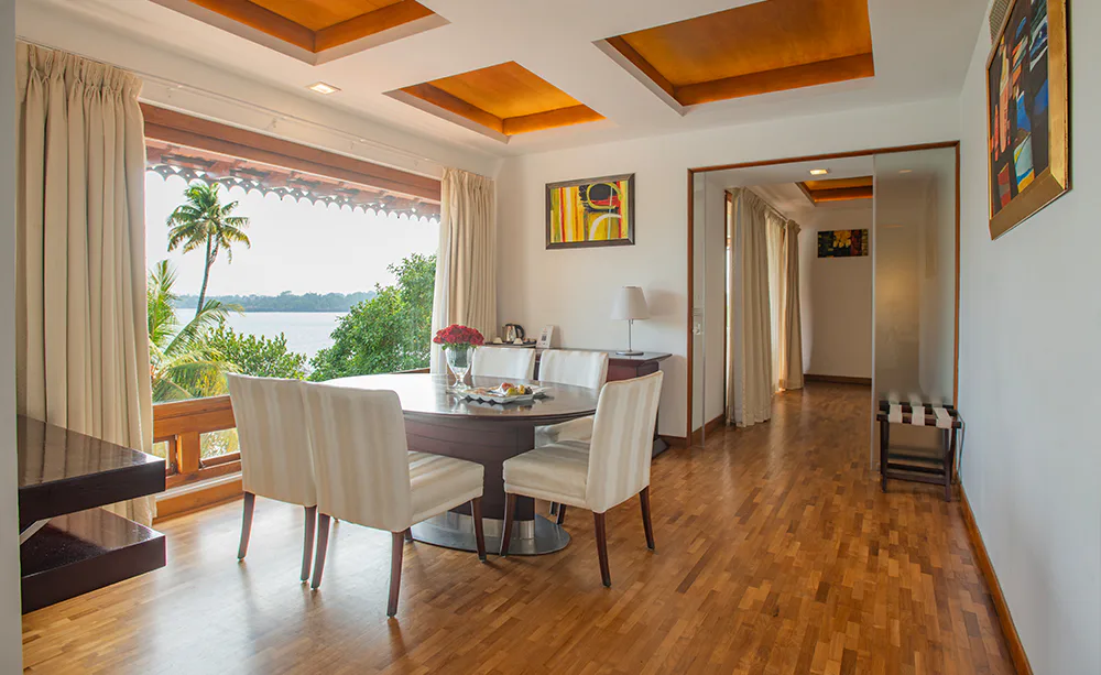the-leela-ashtamudi-a-raviz-hotel-kollam-grand-heritage-suite-02_12826