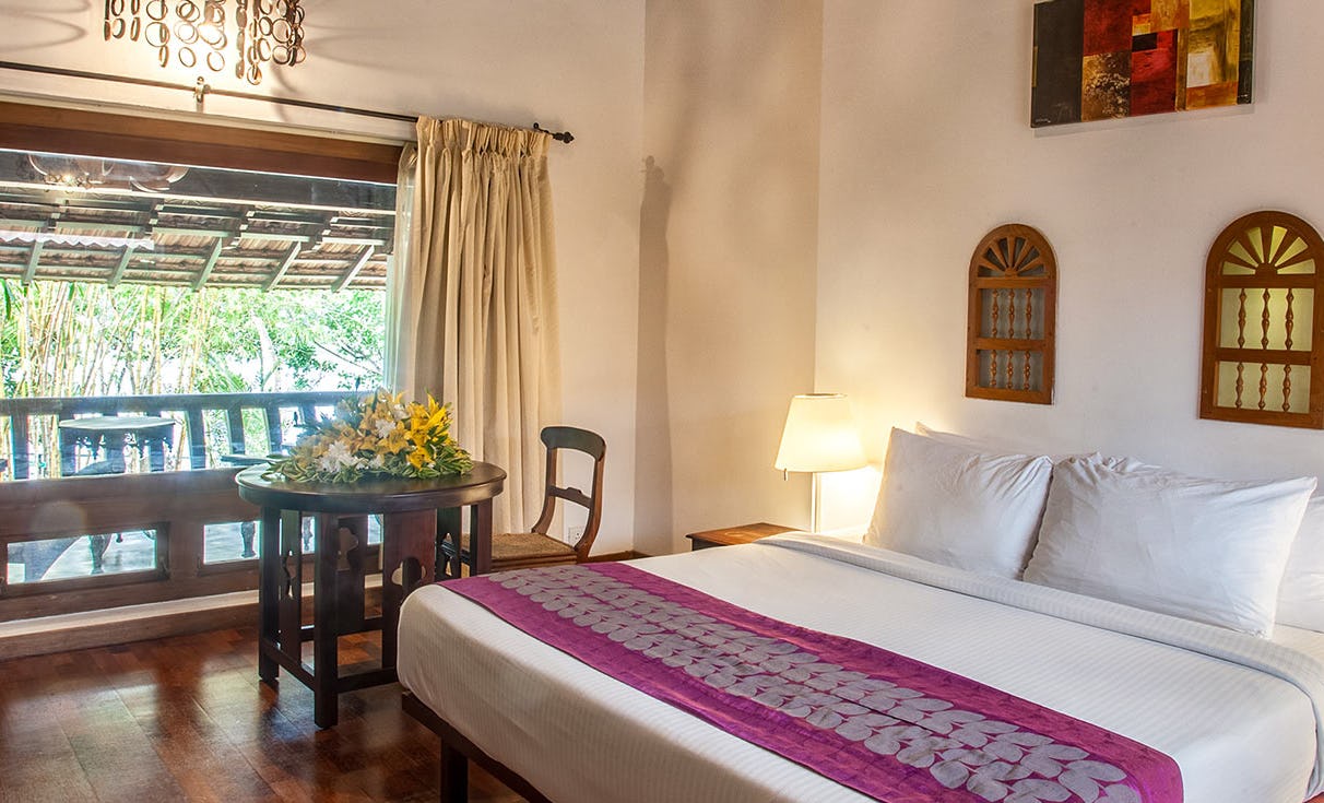 the-leela-ashtamudi-a-raviz-hotel-kovalam-kerala-royal-villa-plunge-pool_12826