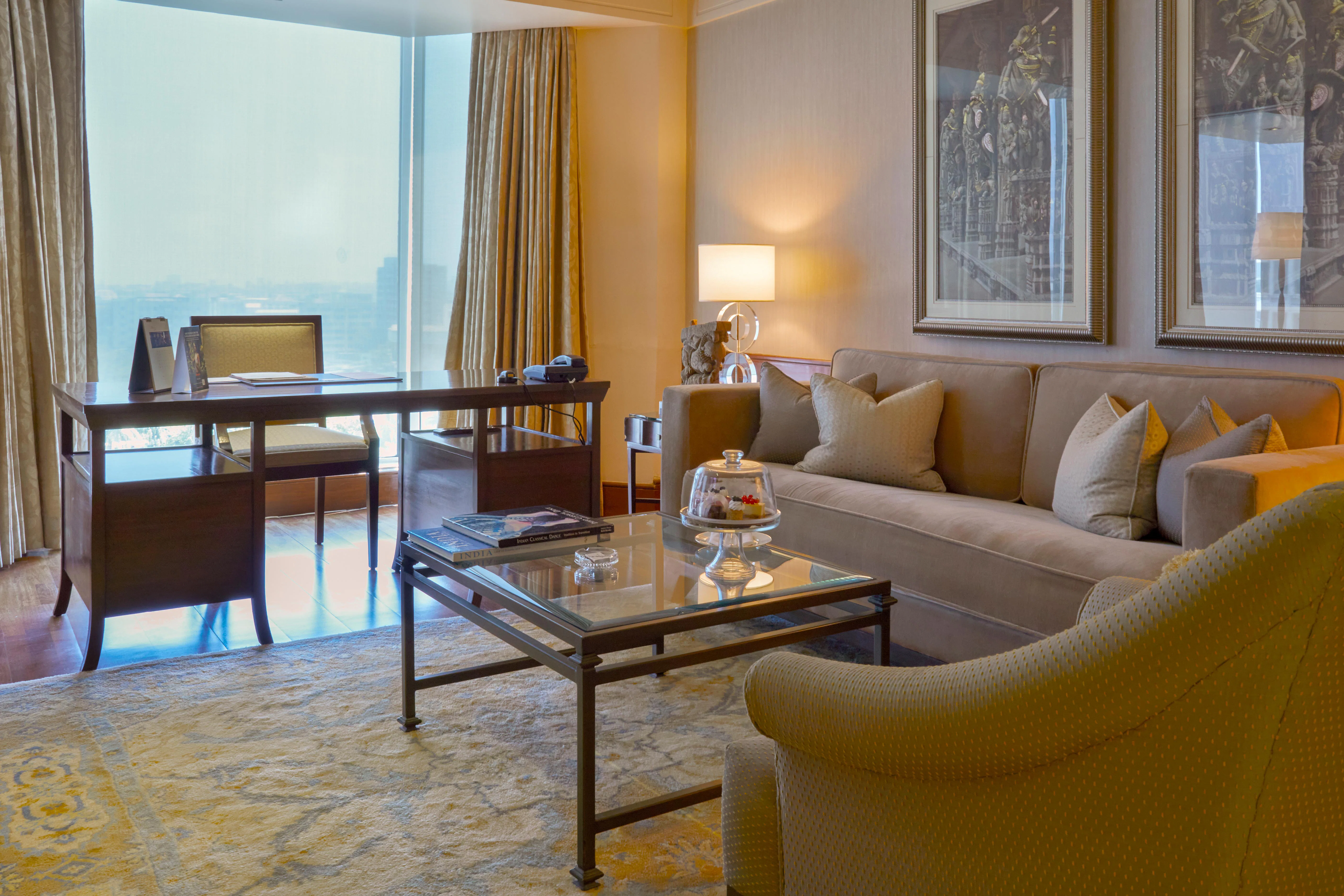 the-leela-mumbai-junior-presidential-suite-02_2047