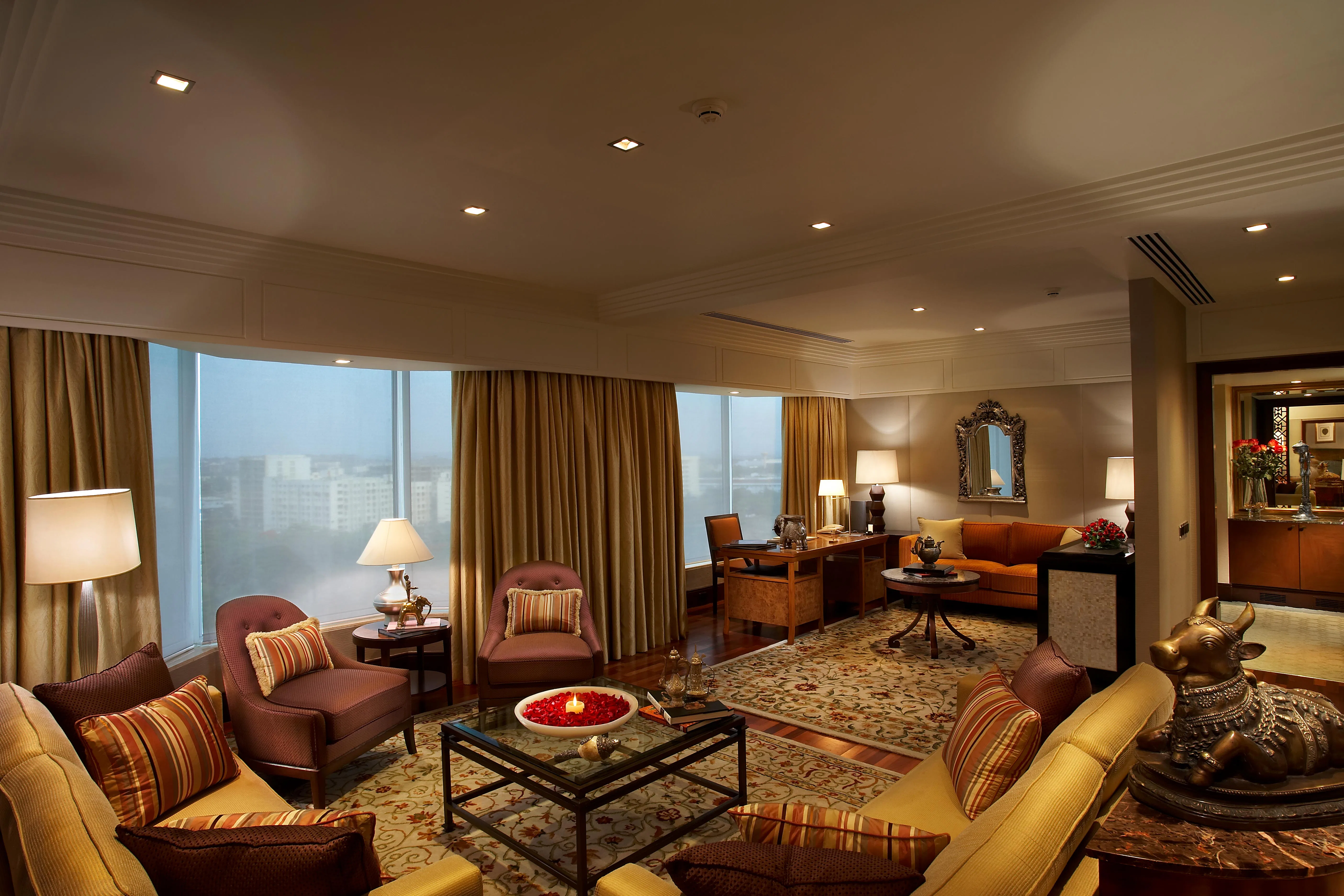 the-leela-mumbai-maharaja-suite-01_2047