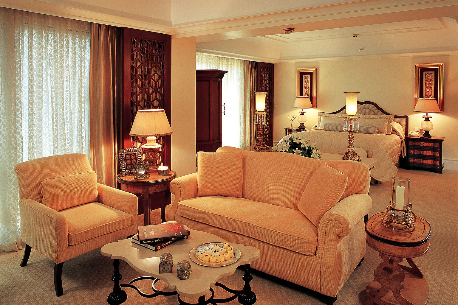 the-leela-palace-bengaluru-maharaja-suite-01_2279