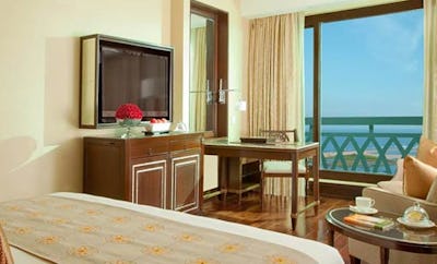 Deluxe Sea View Room