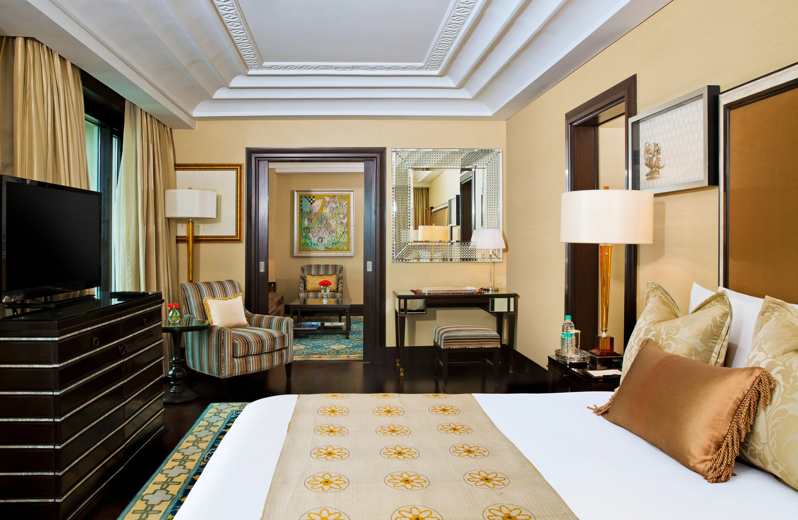 the-leela-palace-chennai-executive-suite_4603