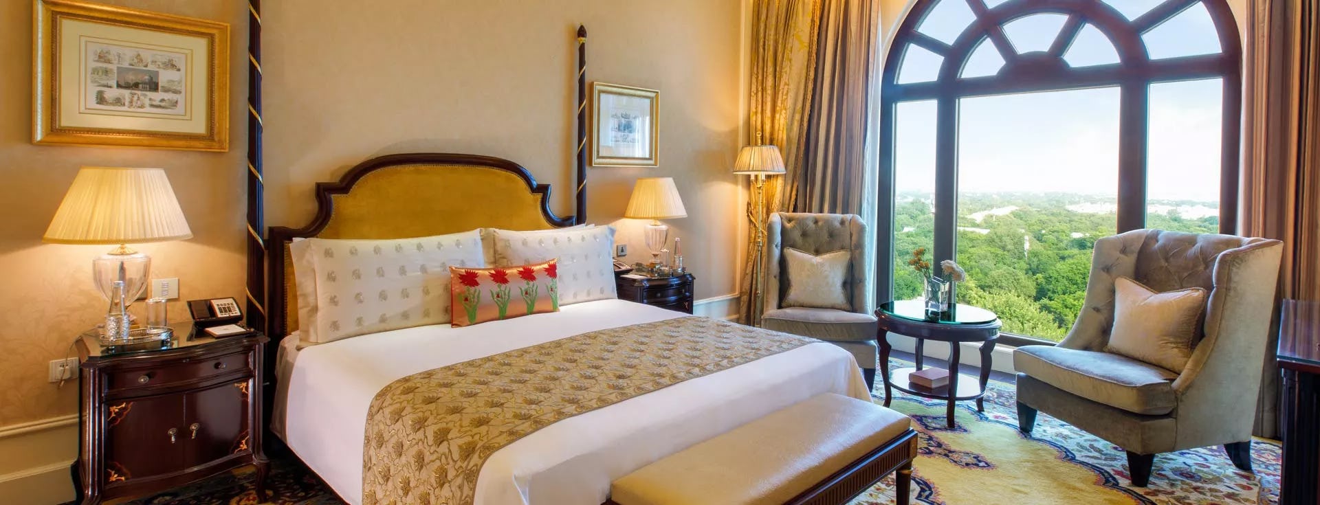 the-leela-palace-new-delhi-maharaja-suite_3125