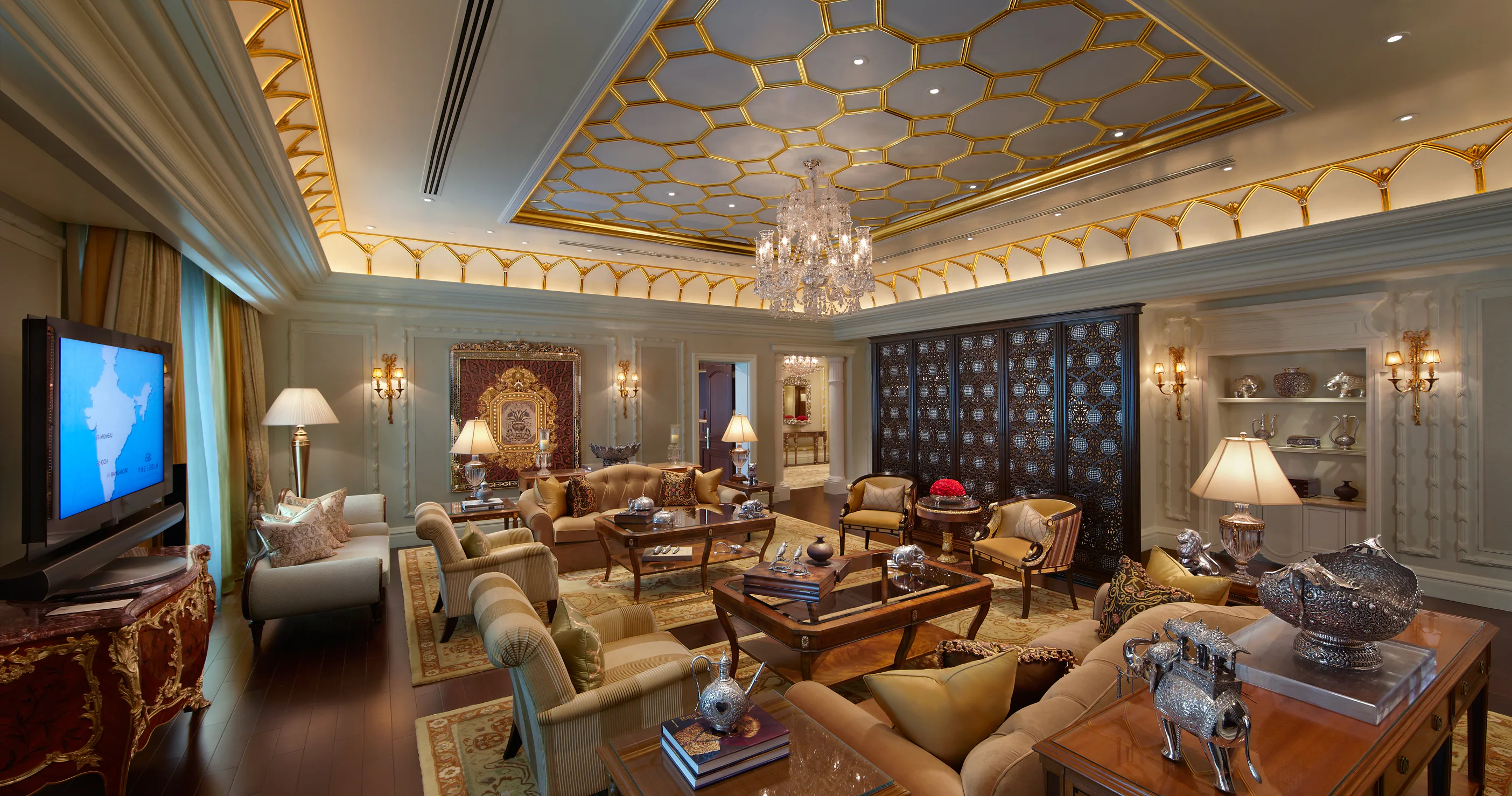 the-leela-palace-new-delhi-presidential-suite-01_3125