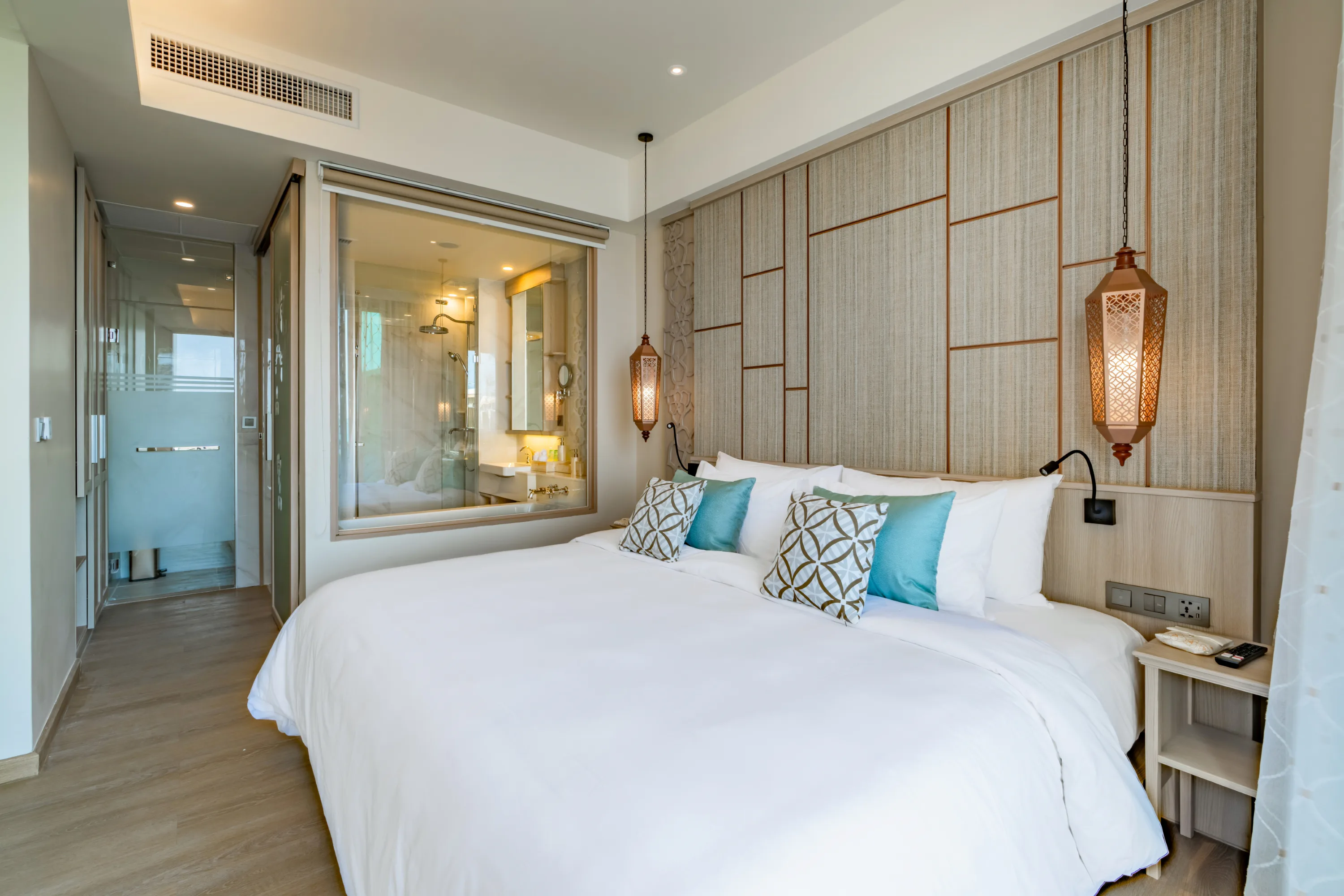 the-little-shore-khao-lak-by-katathani-seaside-two-bedroom-pool-suite-01_13829