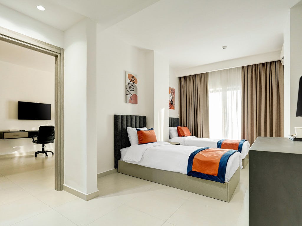 the-loft-hotel-by-bratus-aqaba-jordan-family-suite-with-balcony-02_12399