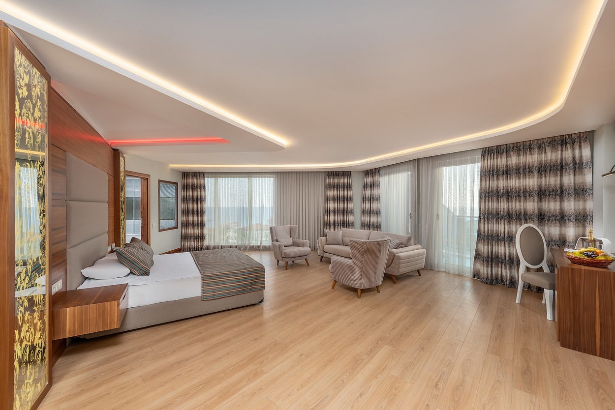 the-marilis-hill-resort-and-spa-alanya-deluxe-suite-sea-view-01_11217