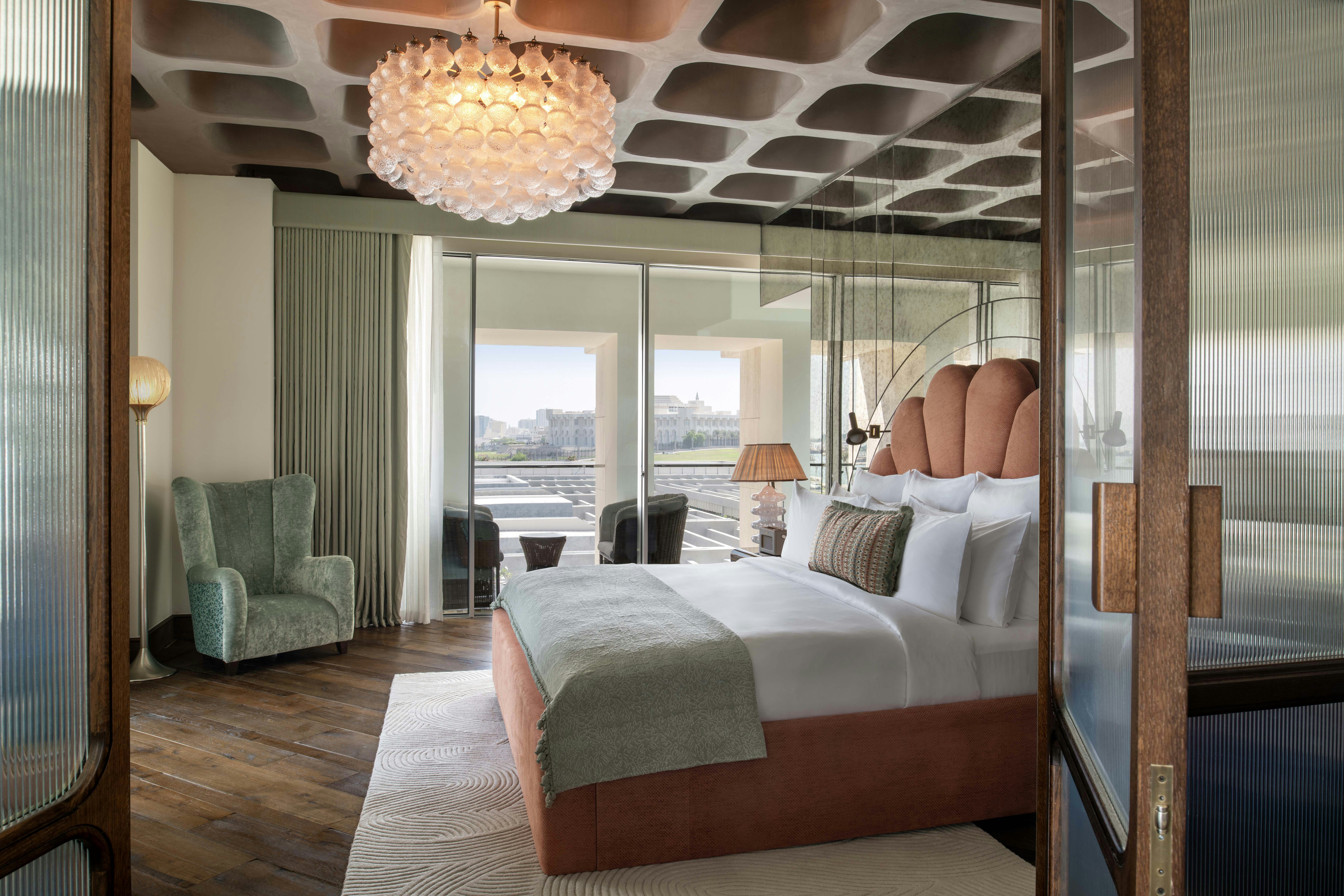 the-ned-doha-qatar-palace-view-suite-01_13507