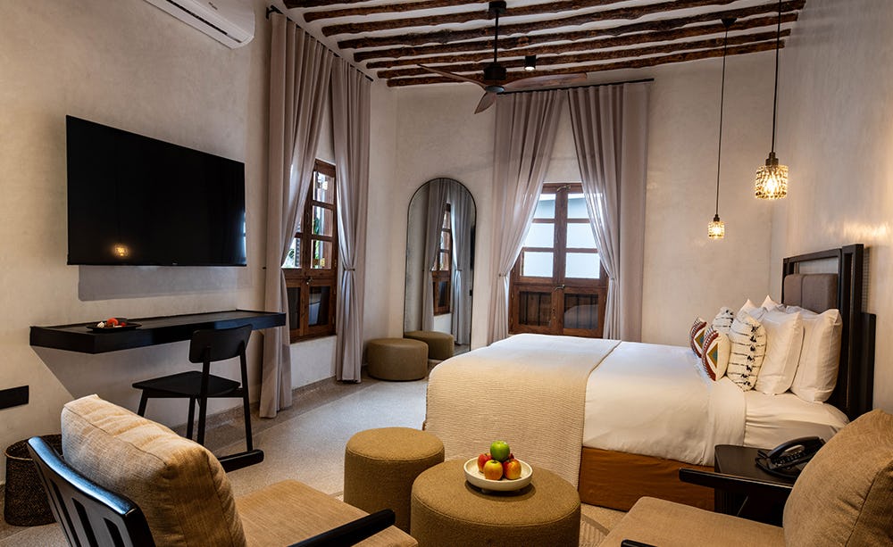 the-neela-hotel-stone-town-zanzibar-deluxe-room_13337