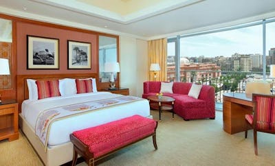 Deluxe Guest room, 1 King, Museum view, City view