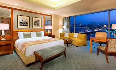 Deluxe Guest room, 1 King, Nile view