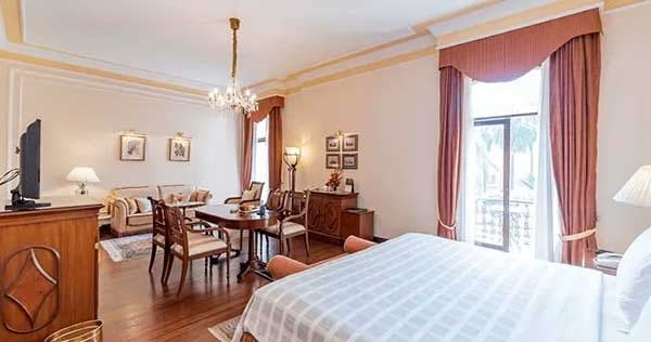 the-oberoi-grand-kolkata-classic-suites_2325