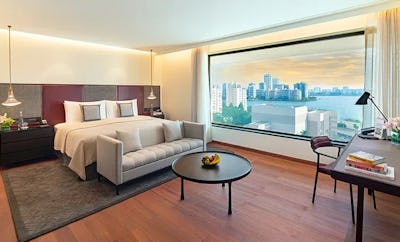 Premier Bay View Rooms