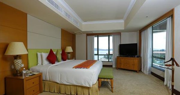 the-pacific-sutera-hotel-presidential-suite-02_5013