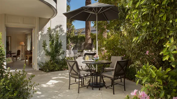 the-peninsula-beverly-hills-los-angeles-grand-terrace-suite-01_3875