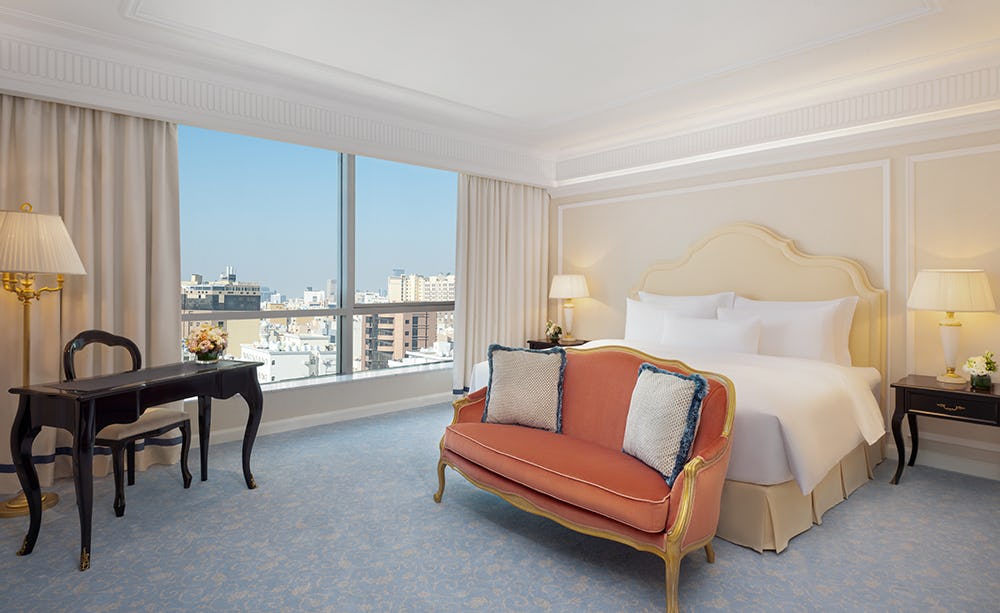 the-plaza-doha-lxr-hotels-and-resorts-king-grand-deluxe-room_13611