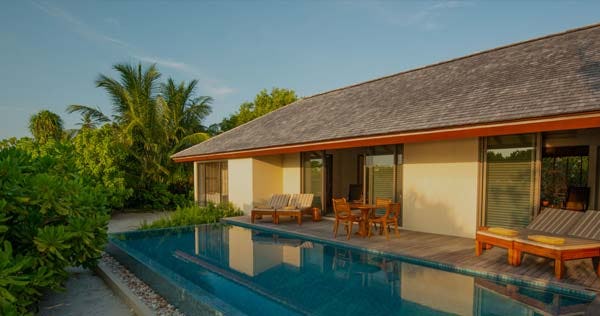 the-residence-maldives-at-dhigurah-sunrise-sunset-beach-pool-villa-two-bedroom-01_10752