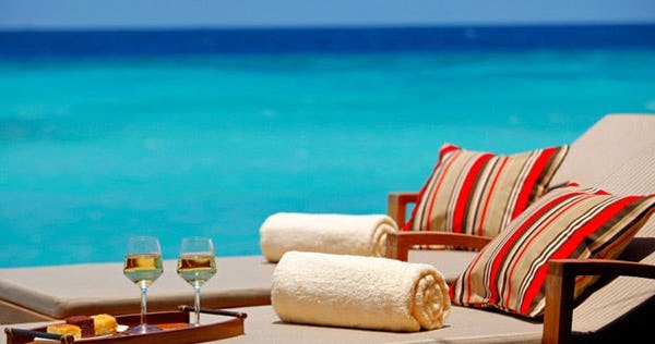 the-residence-maldives-falhumaafushi-deluxe-water-pool-villa-02_5252