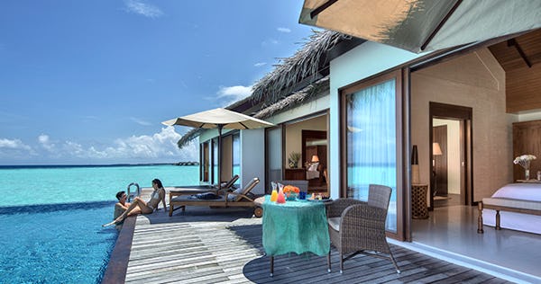 the-residence-maldives-falhumaafushi-two-bedroom-water-pool-villa-01_5252
