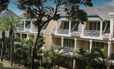 Colonial Garden View Terrace