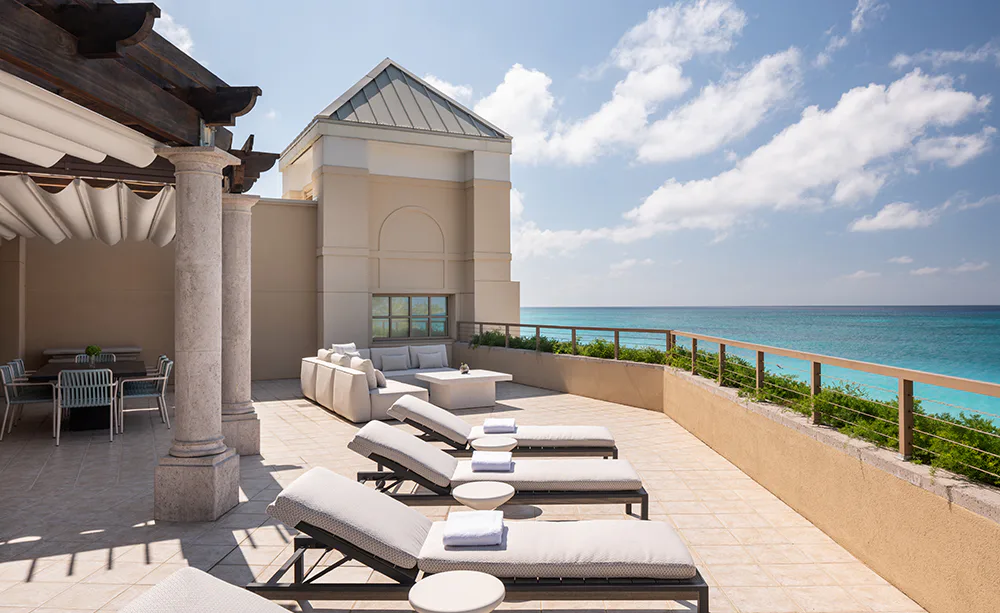 the-ritz-carlton-grand-cayman-opal-and-sapphire-residential-suite-04_7351