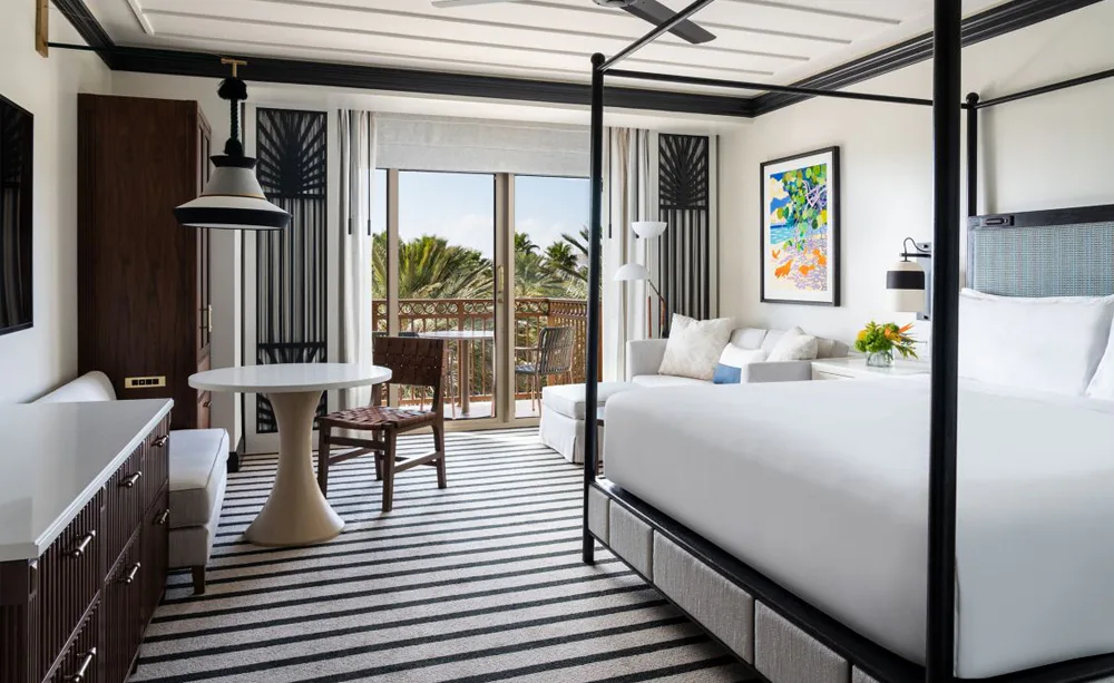 the-ritz-carlton-grand-cayman-resort-view-guest-room_7351