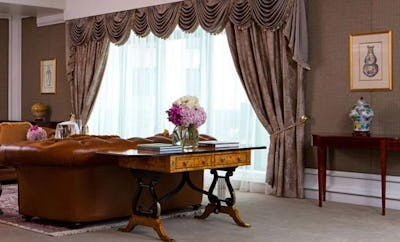 The Ritz-Carlton Suite