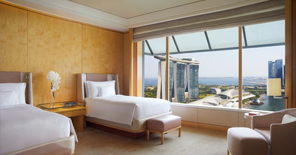 the-ritz-carlton-millenia-singapore-two-bedroom-millenia-suite_387