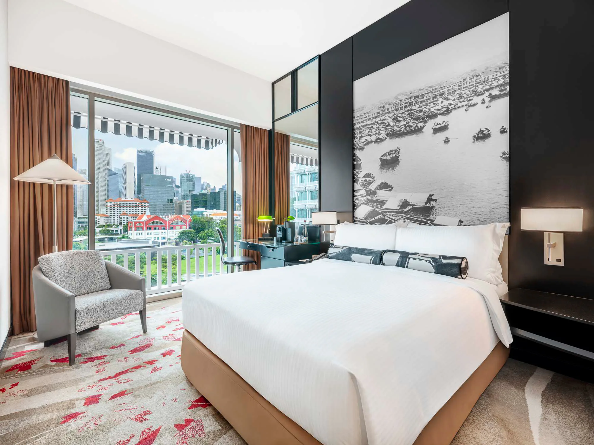 the-robertson-house-by-the-crest-collection-singapore-premier-queen-room_13718